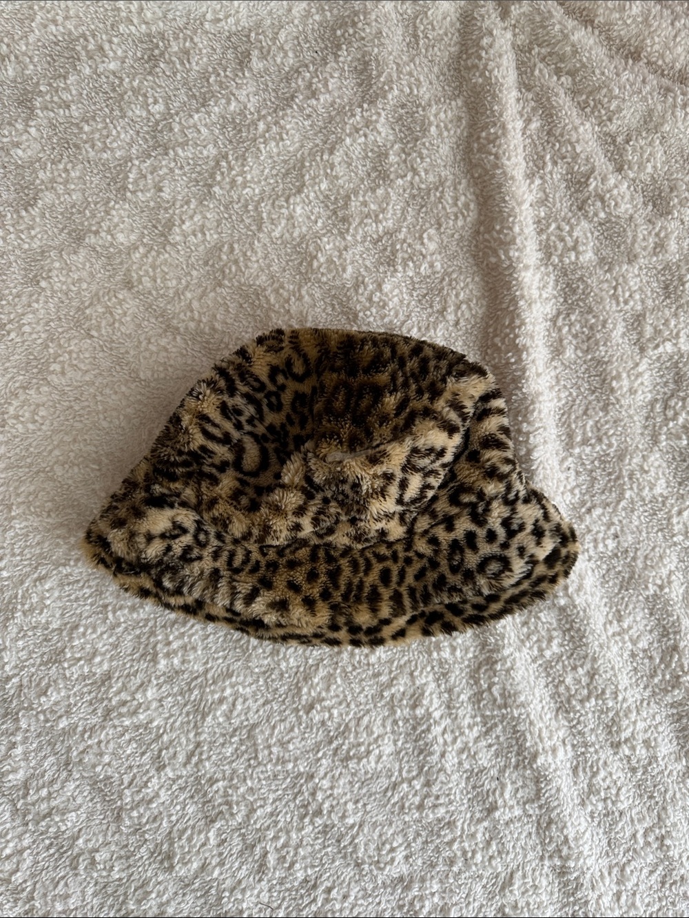 Faux Fur Leopard Print Bucket Hat